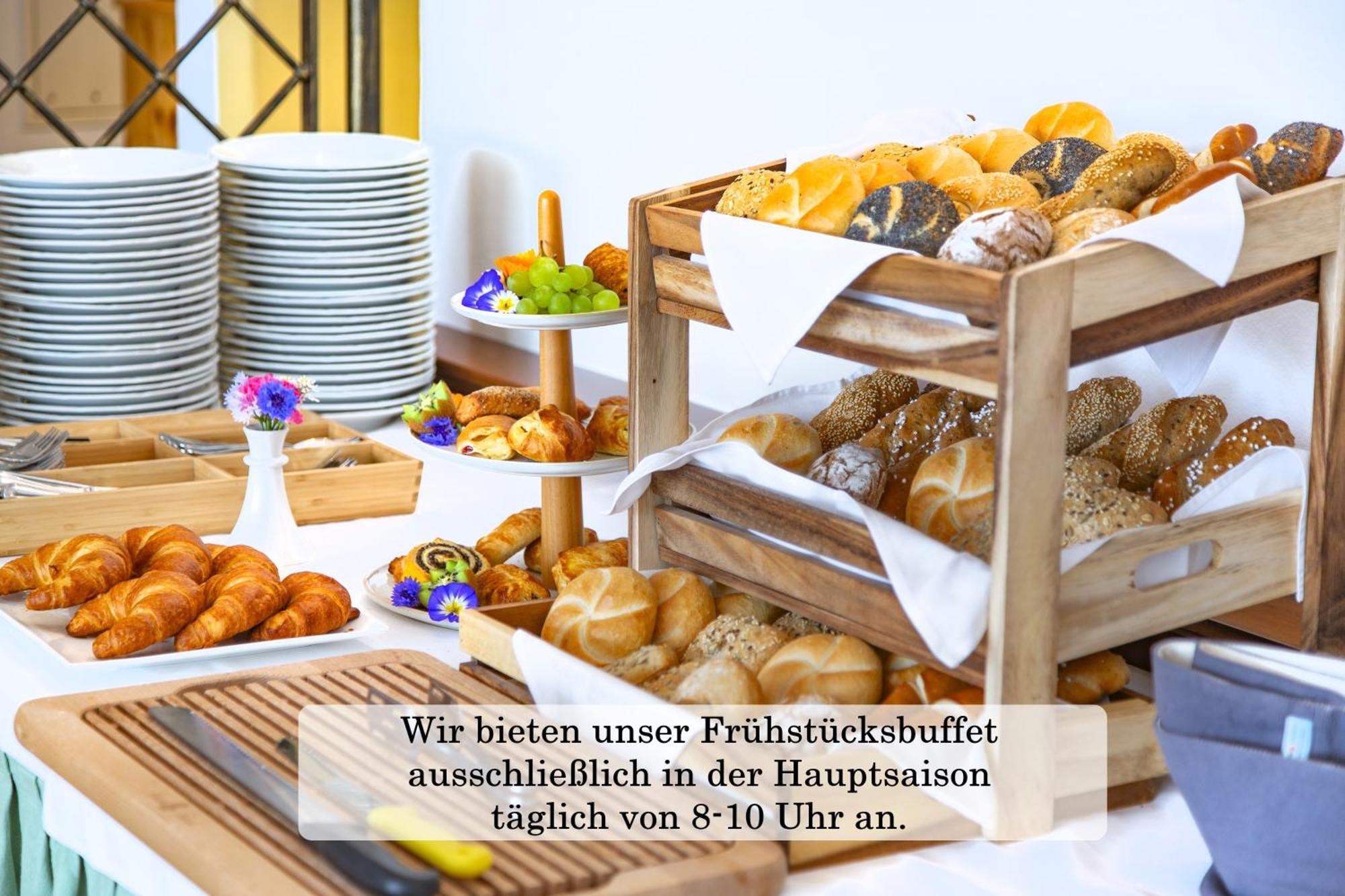 Tirolerhof Guest house *